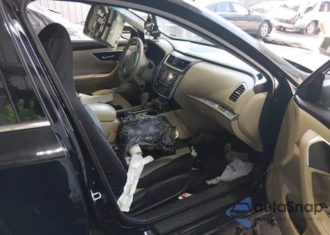 2017 Nissan Altima 2.5 Sv z USA, uszkodzony, nr VIN 1N4AL3AP0HC195378